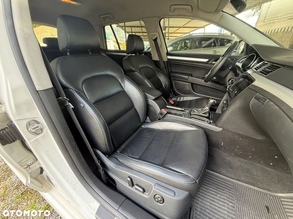 Skoda Superb 3.6 V6 4x4 DSG Elegance - 30