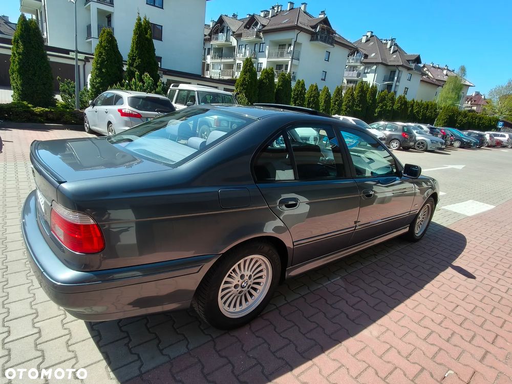 BMW Seria 5 - 17