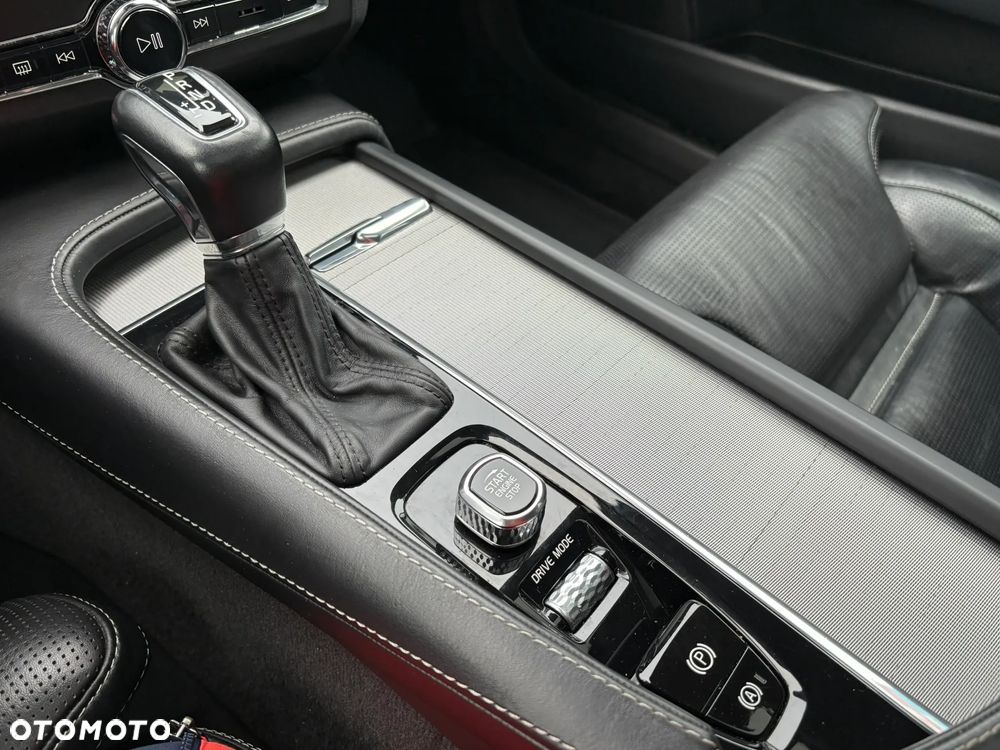 Volvo S90 T5 GPF Inscription - 17