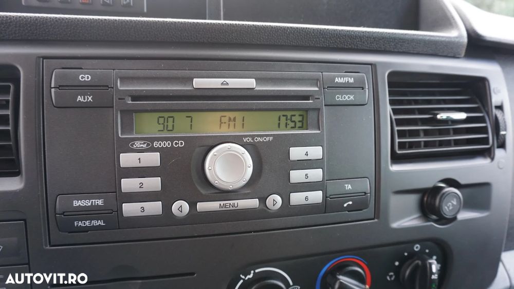 Ford Transit - 26