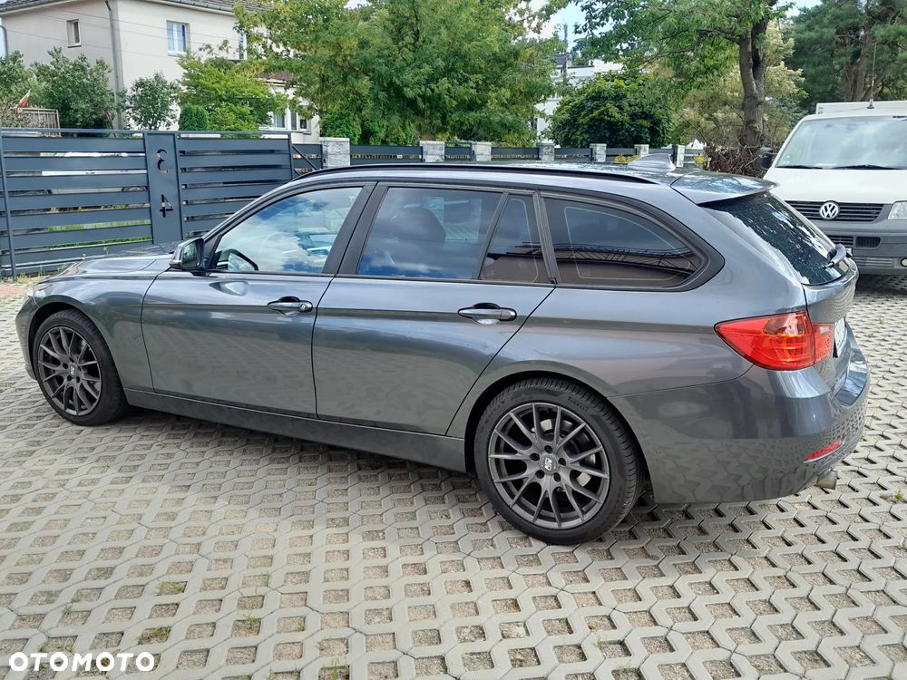 BMW Seria 3 320d - 4