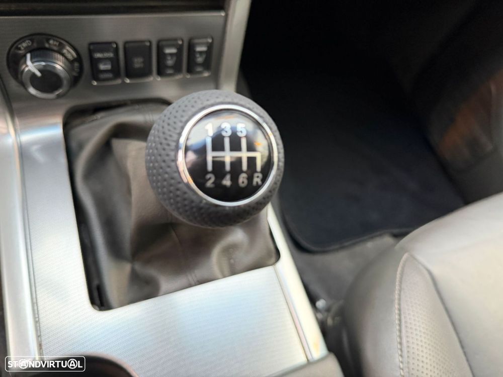 Nissan Navara 2.5 dCi CD LE Hi-Tech +P.Premium 4WD - 22