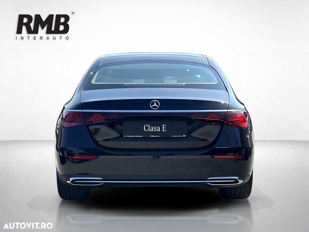 Mercedes-Benz E 200 4MATIC MHEV - 4