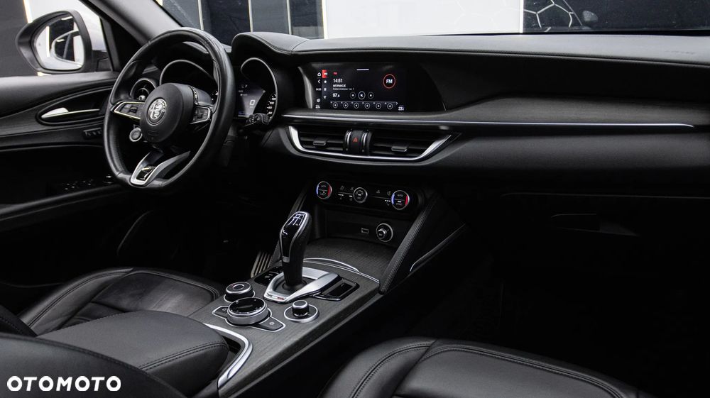 Alfa Romeo Stelvio 2.0 Turbo TI Q4 - 20