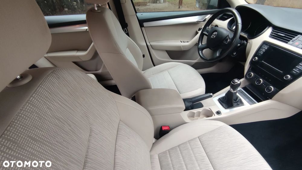 Skoda Octavia 2.0 TDI Elegance - 28