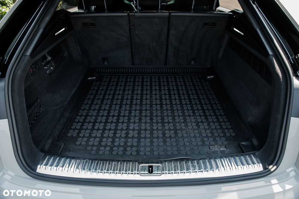Audi SQ8 - 15