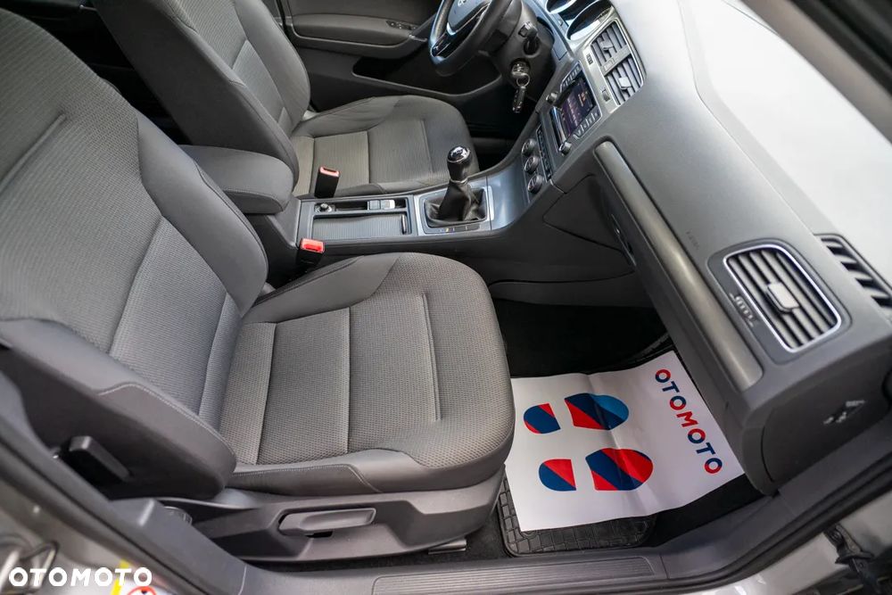 Volkswagen Golf 1.2 TSI BMT Trendline - 34