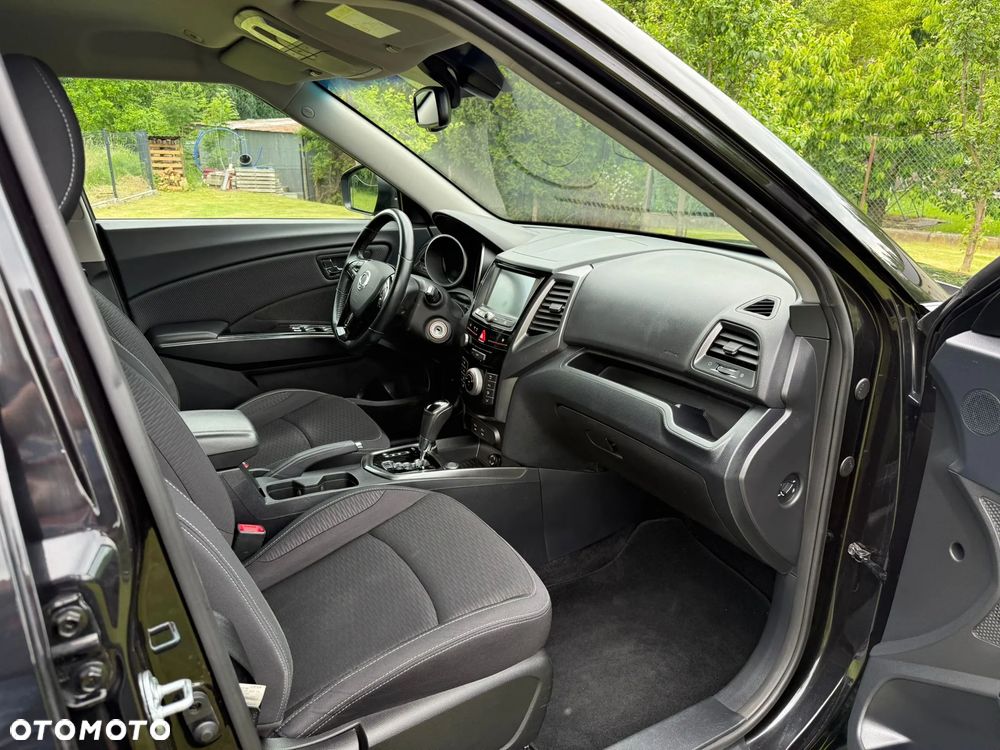 SsangYong/KGM XLV - 12