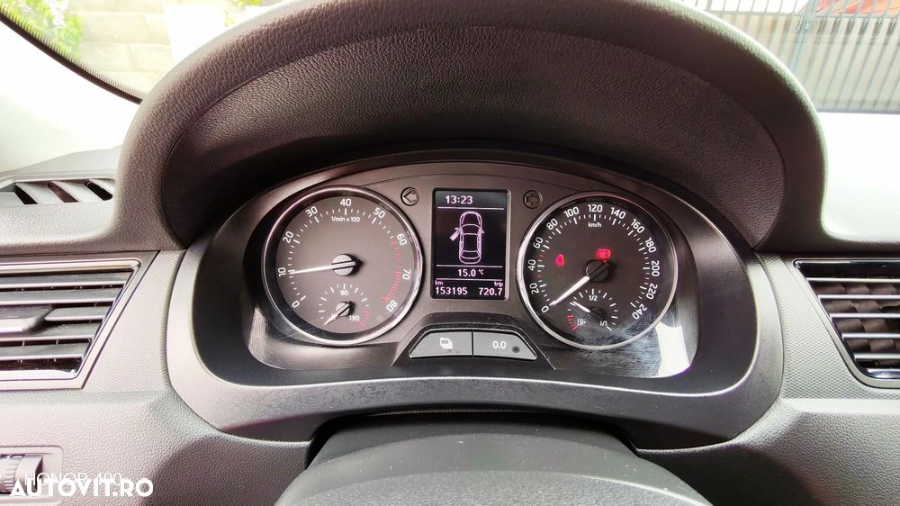 Skoda RAPID 1.2 TSI Ambition Green tec - 12