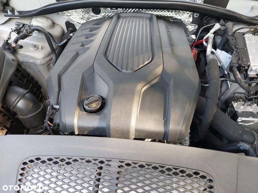 Porsche Macan - 16