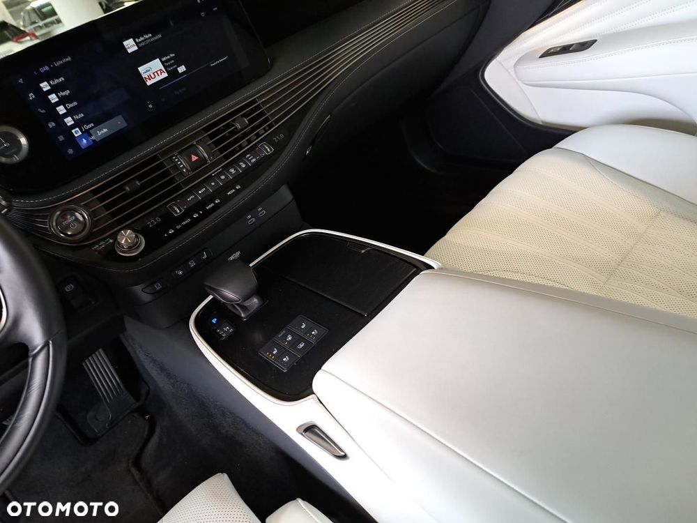Lexus LS - 24
