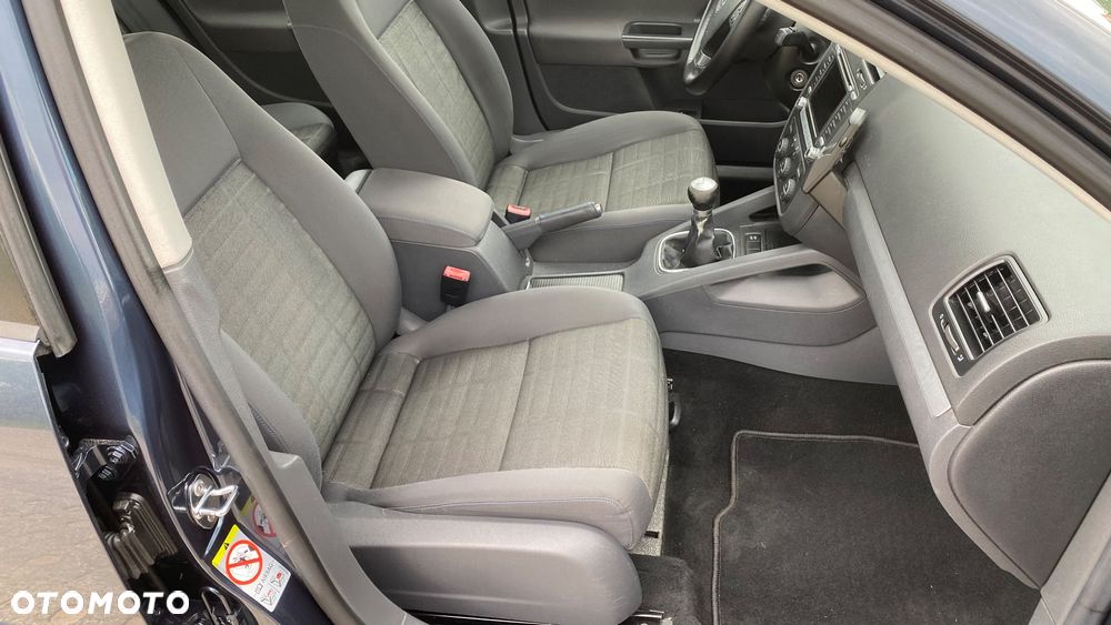 Volkswagen Golf 2.0 TDI Highline - 17