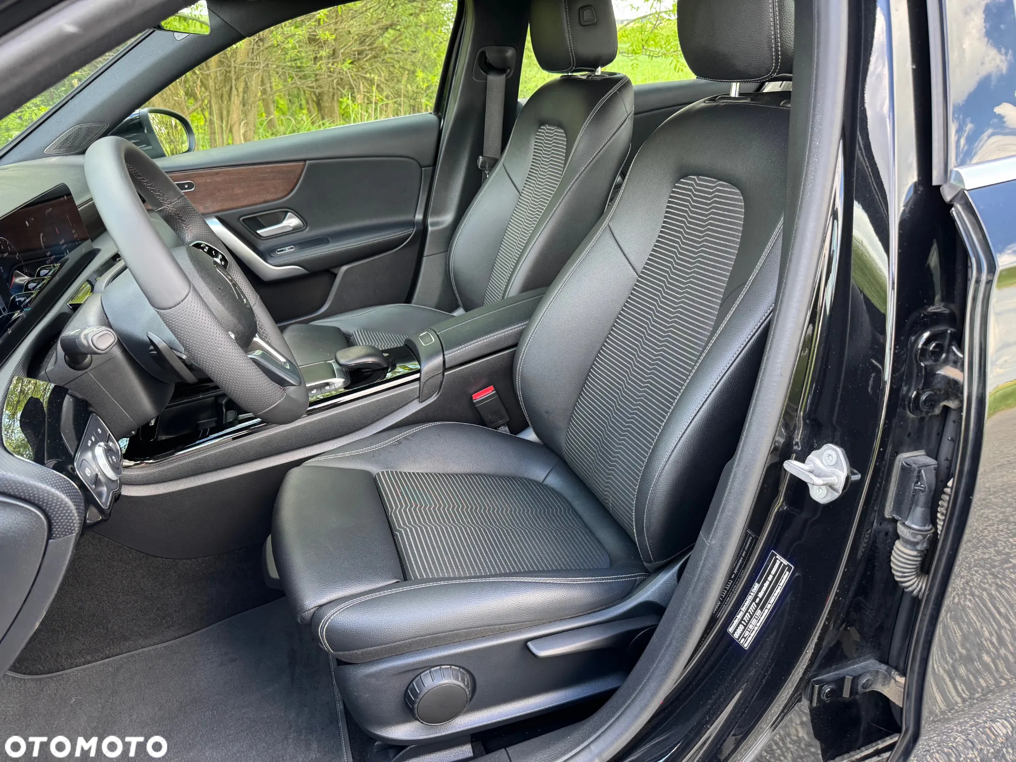 Mercedes-Benz Klasa A 180 7G-DCT Lim AMG Line Advanced Plus - 10