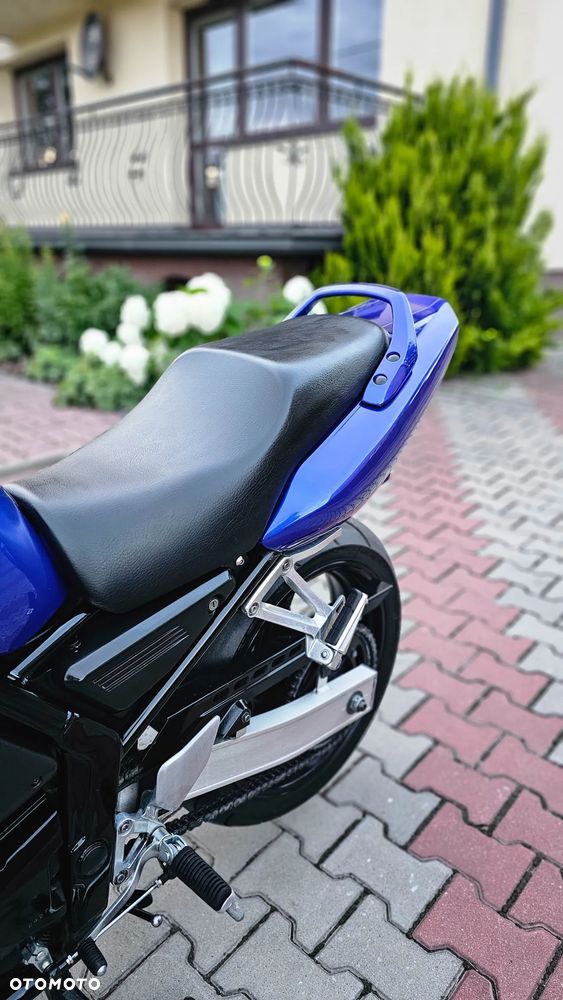 Yamaha FZS - 23