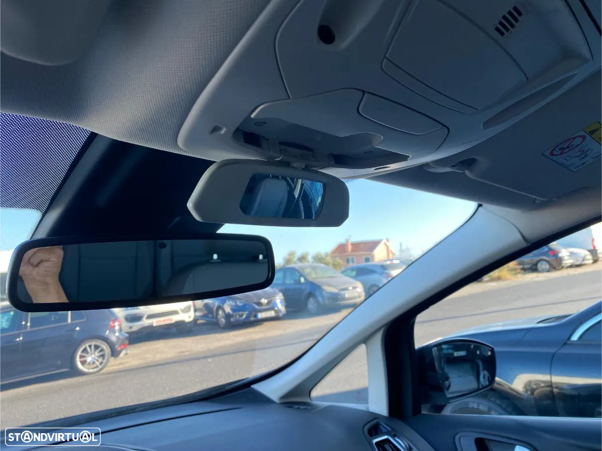Ford C-Max 1.0 Ecoboost S&S Titanium - 41