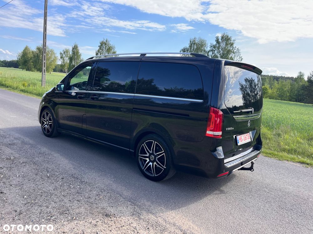 Mercedes-Benz Klasa V 300 d lang 9G-TRONIC Avantgarde - 29