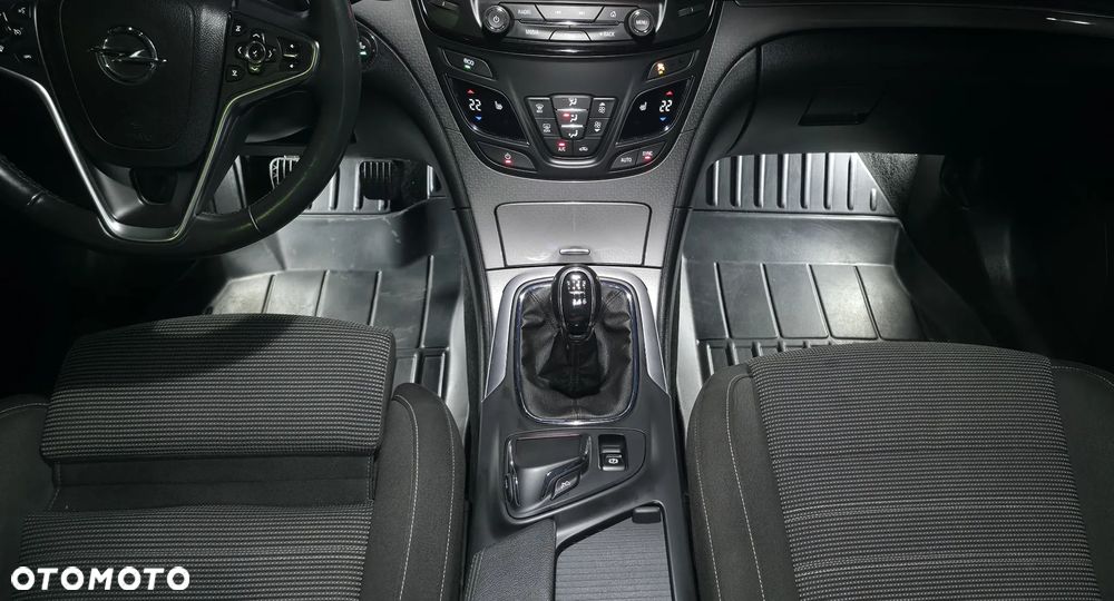 Opel Insignia 1.6 T Cosmo S&S - 28