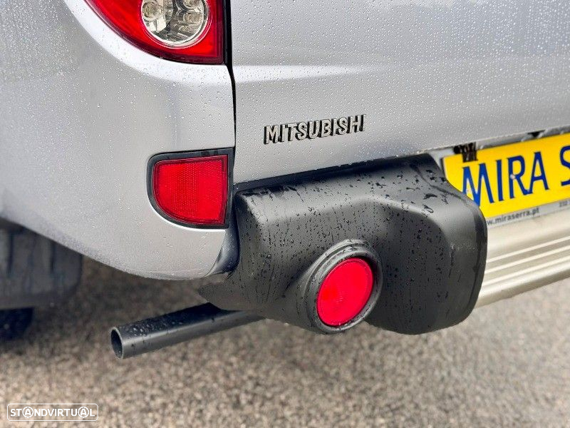 Mitsubishi L200 2.5 DI-D CD Invite AC 4WD - 50