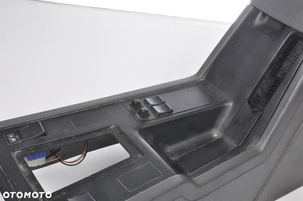 VOLVO 850 TUNEL ŚRODKOWY PODŁOKIETNIK EU - 9