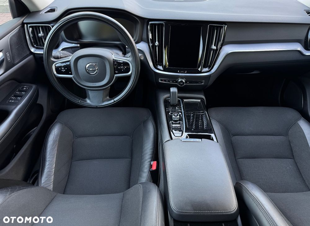 Volvo V60 T6 AWD Recharge Geartronic Inscription - 18
