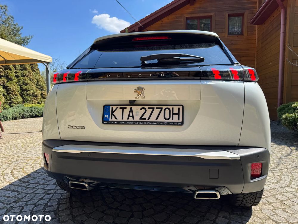 Peugeot 2008 1.2 PureTech Allure S&S EAT8 - 5