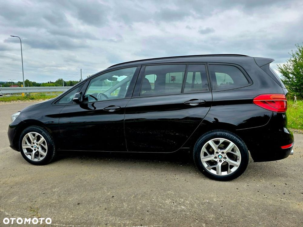 BMW Seria 2 218d Sport Line - 7