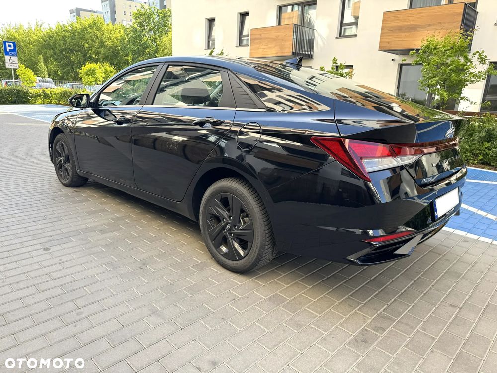 Hyundai Elantra 1.6 Smart CVT - 11