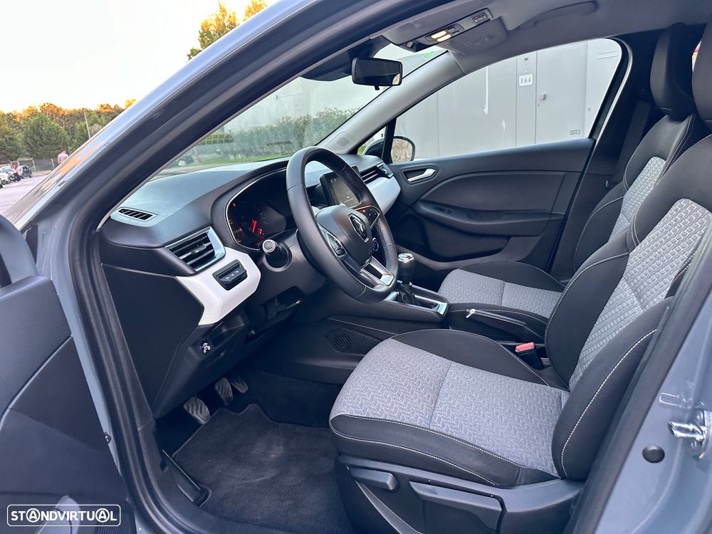 Renault Clio 1.0 TCe Limited Bi-Fuel - 26