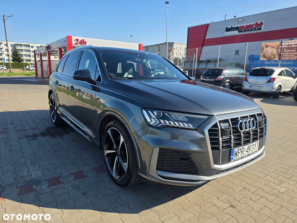 Audi Q7 - 1