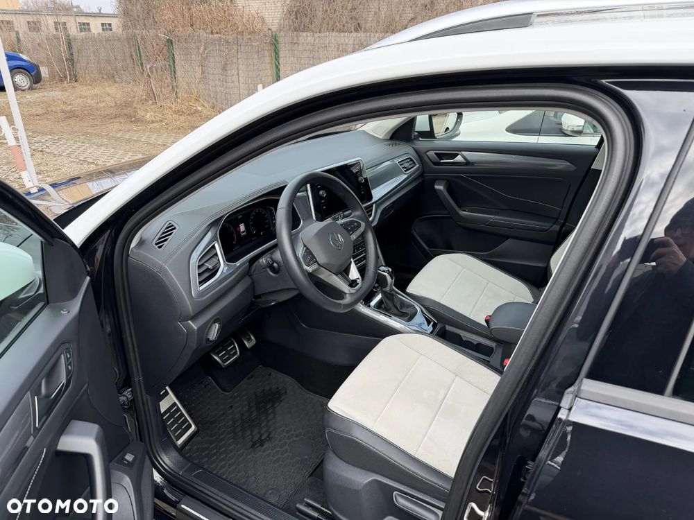 Volkswagen T-Roc - 14