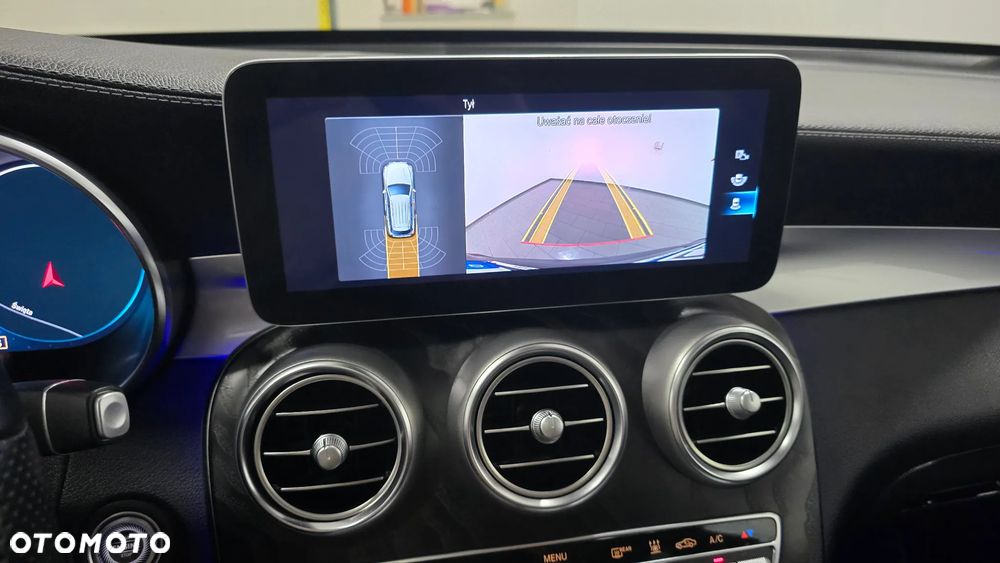 Mercedes-Benz GLC 300 de 4Matic 9G-TRONIC AMG Line Plus - 36