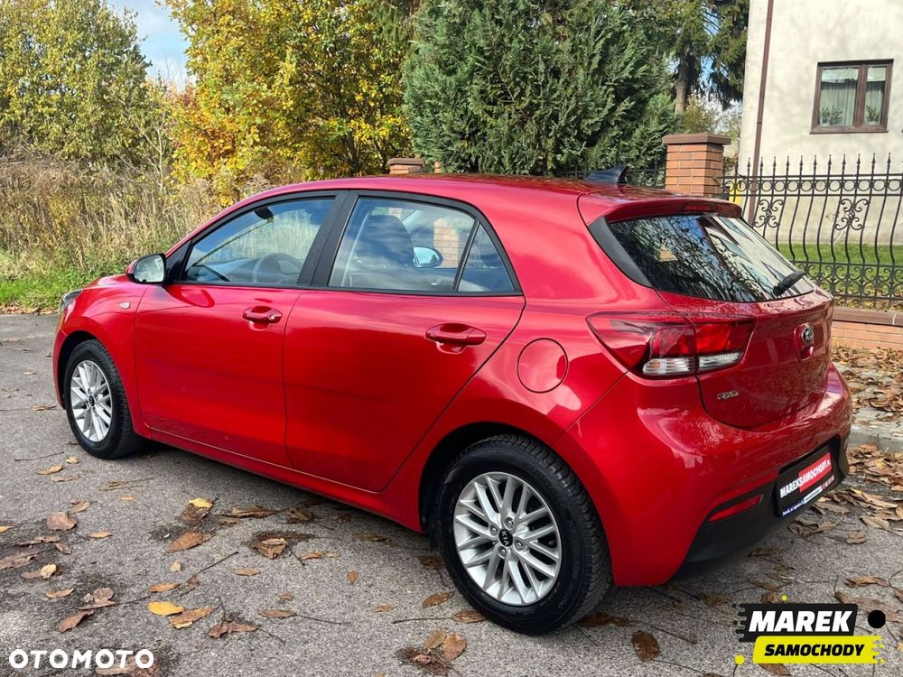 Kia Rio - 4