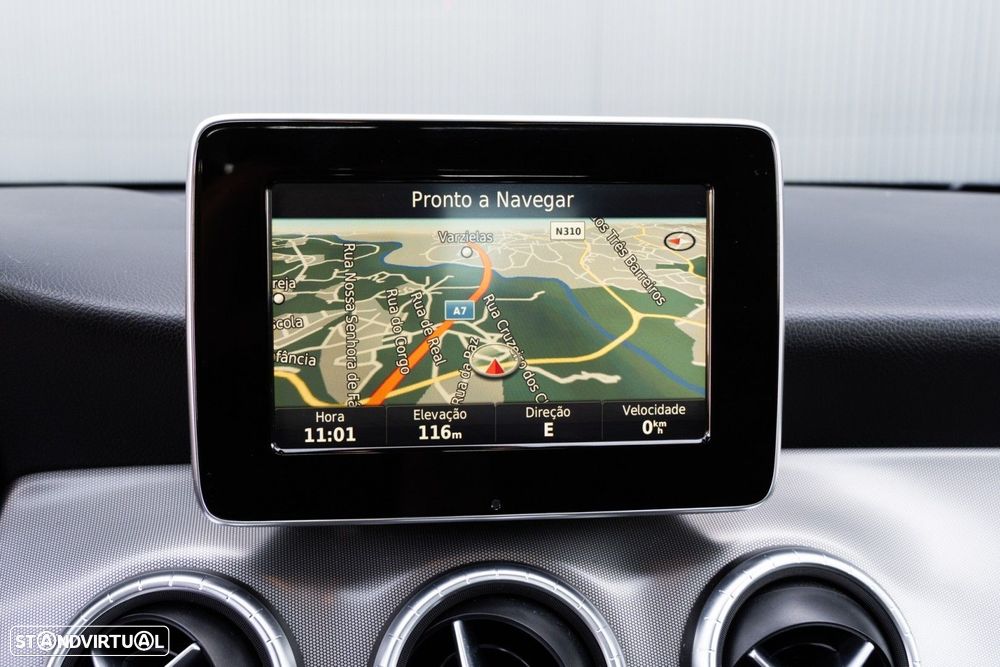 Mercedes-Benz CLA 180 d AMG Line - 19