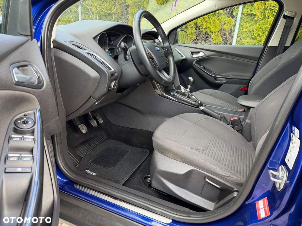 Ford Focus 1.0 EcoBoost Titanium - 21