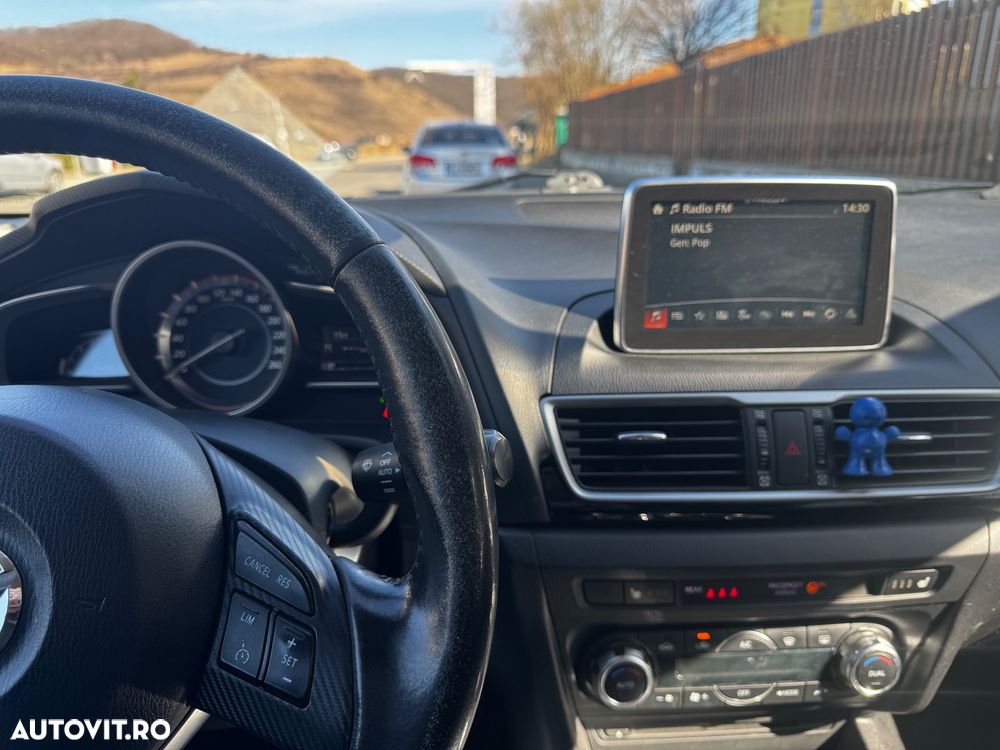 Mazda 3 - 3