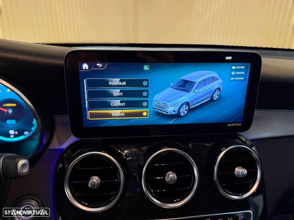 Mercedes-Benz GLC 300 e 4Matic - 17