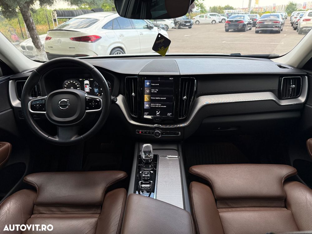 Volvo XC 60 B4 MHEV AWD Inscription - 41