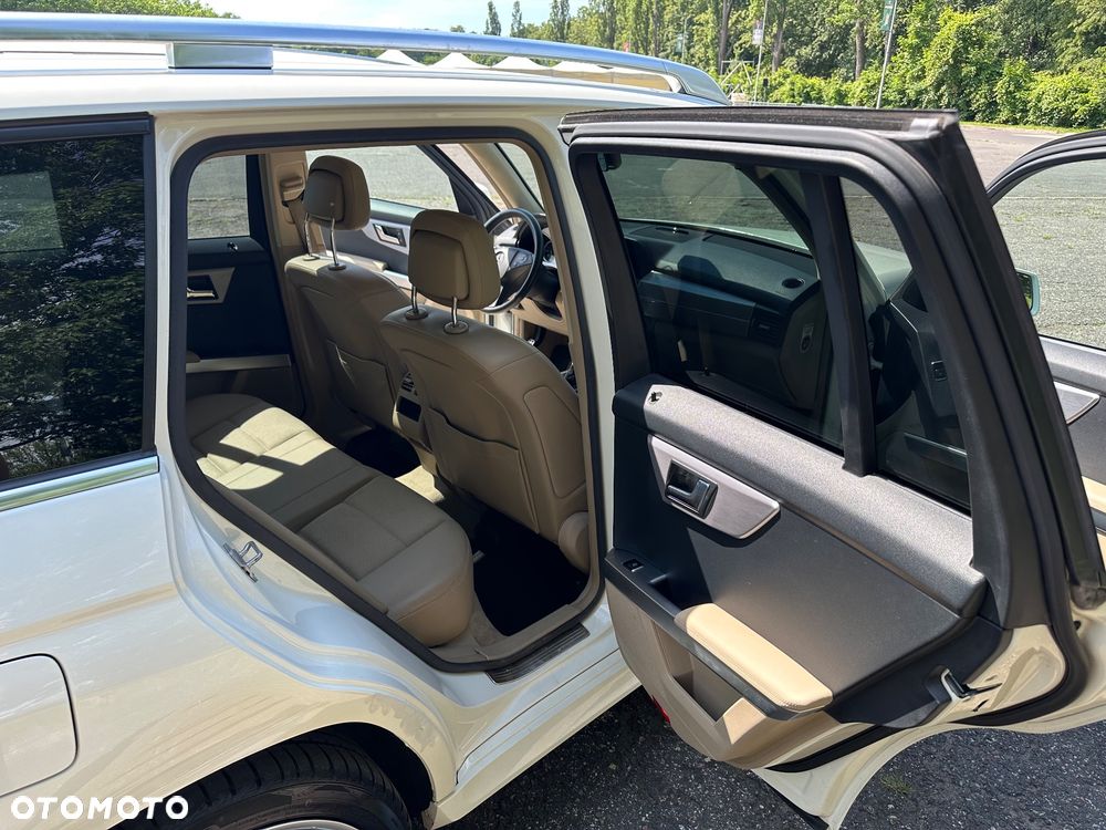 Mercedes-Benz GLK - 23
