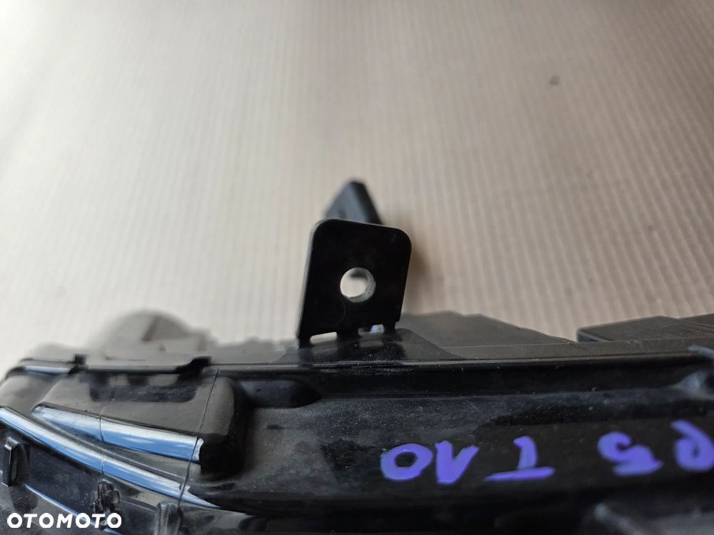 Led DRL halogen prawy przedni peugeot 308 P5 T10 - 8