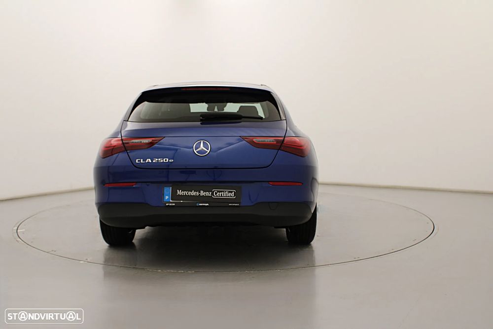 Mercedes-Benz CLA 250 e Shooting Brake Style Plus - 8