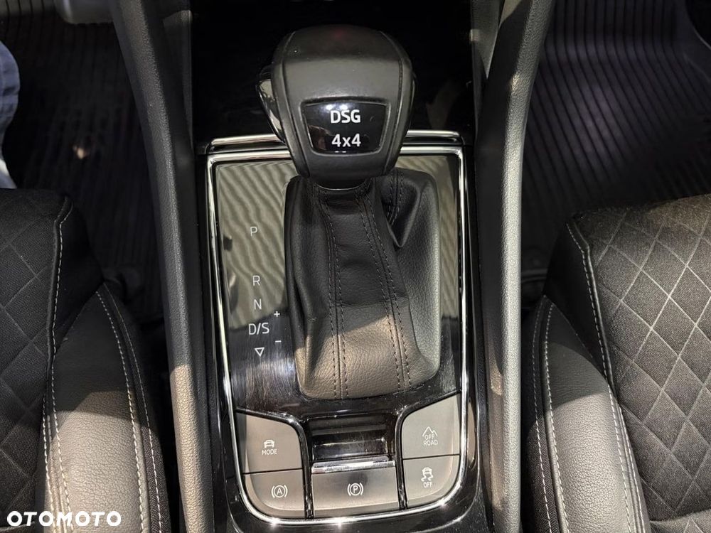 Skoda Karoq 2.0 TDI SCR 4x4 DSG Style - 20