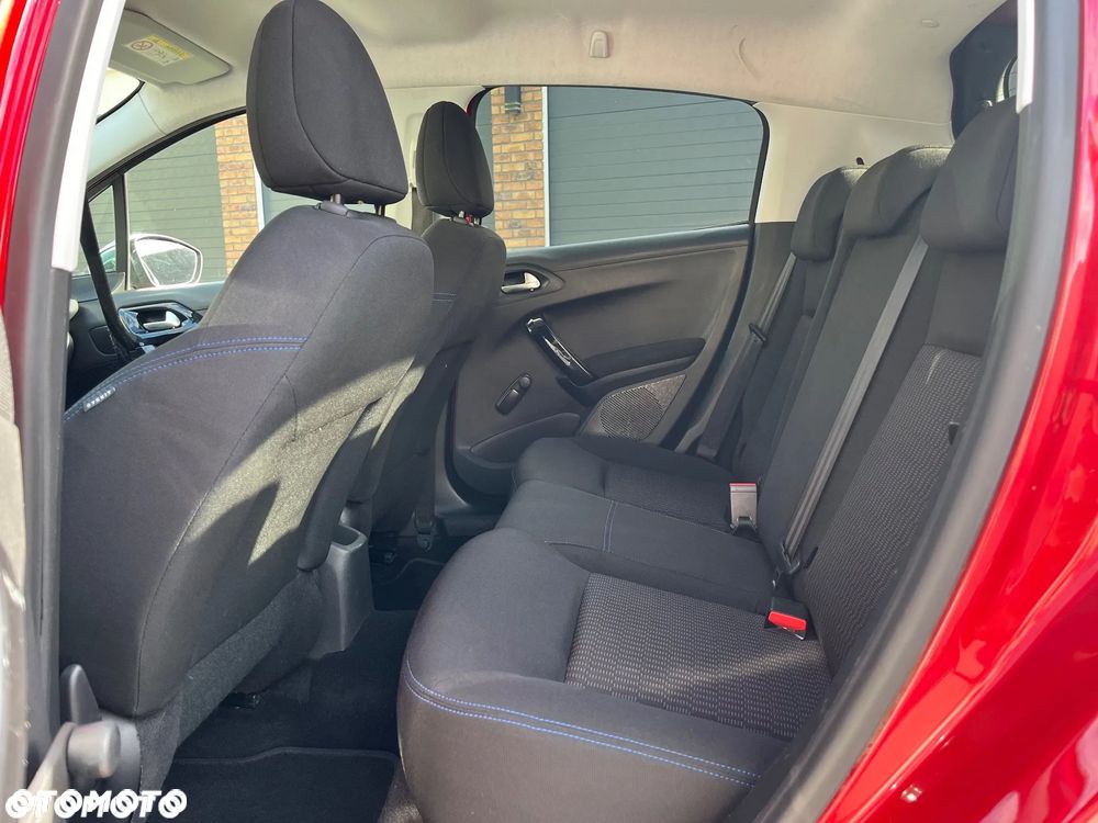 Peugeot 208 82 PureTech Style - 15