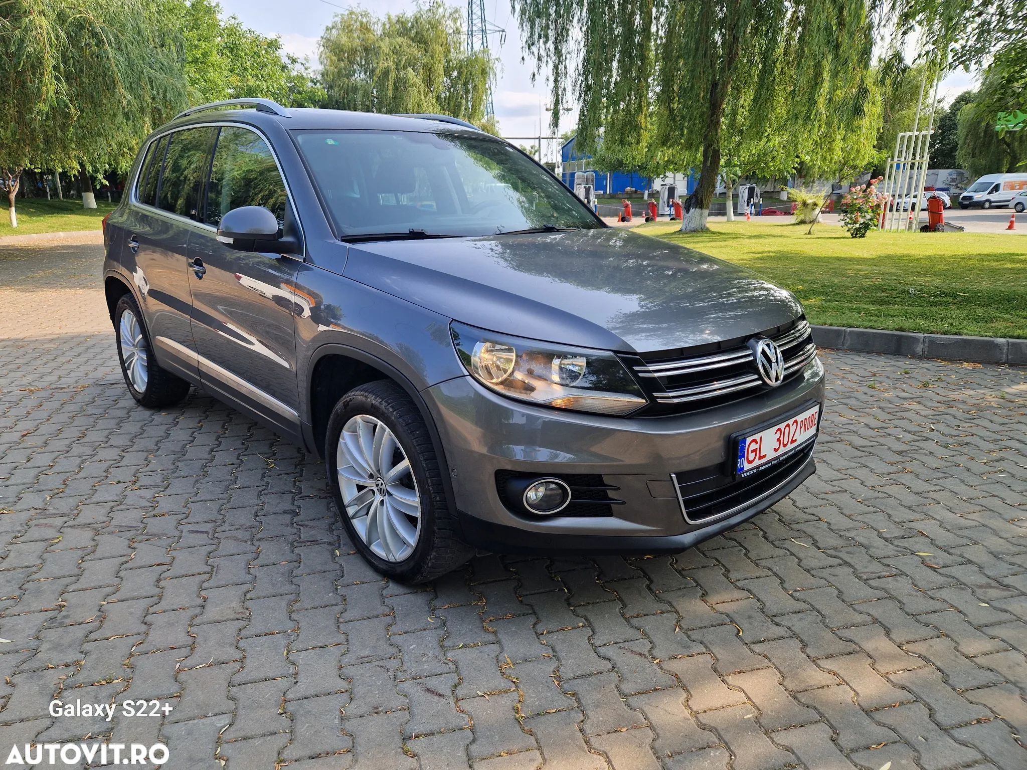 Volkswagen Tiguan 2.0 TDI DPF BlueMotion Technology Lounge Sport & Style - 1