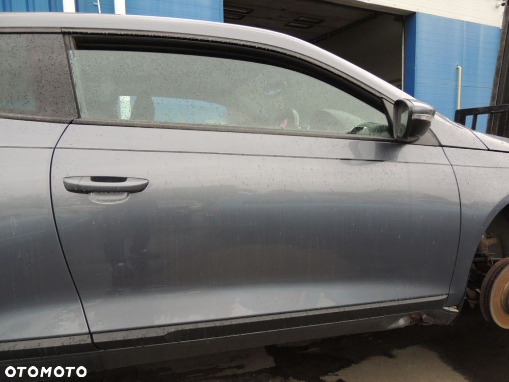 Drzwi prawy przód Volkswagen Scirocco '09 1K8 - 1