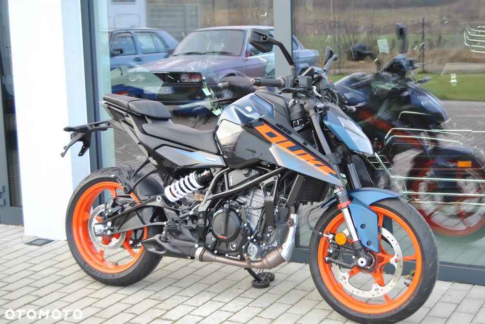 KTM Duke - 4