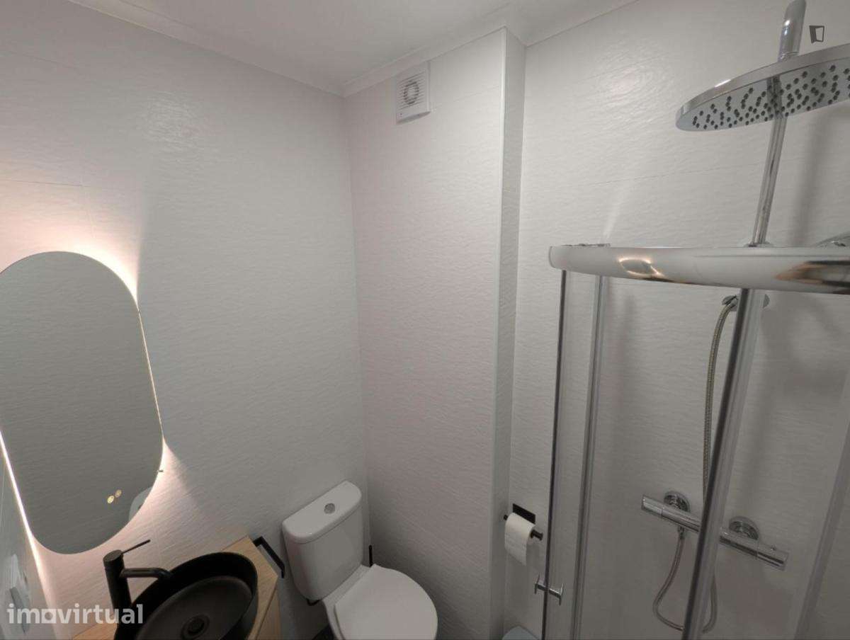 Quarto - localizado em Entrecampos Lisbon - Grande imagem: 5/5