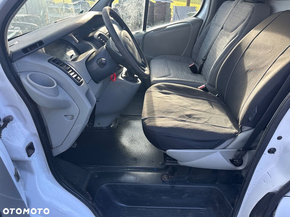 Renault Trafic - 17