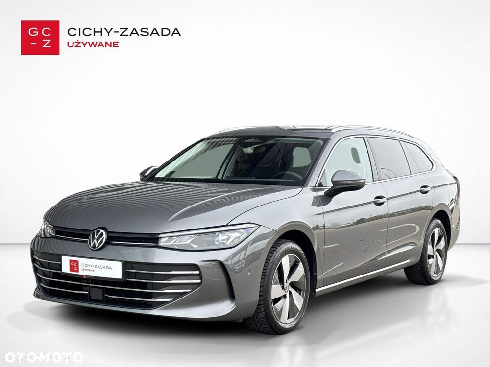 Volkswagen Passat - 1