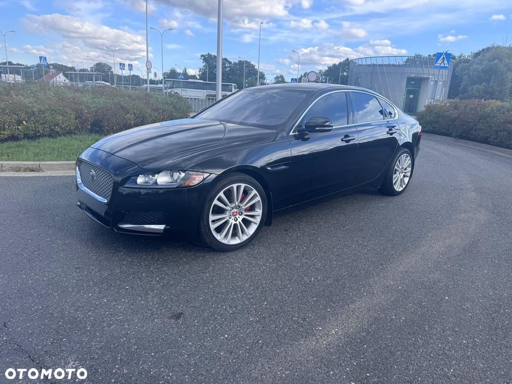 Jaguar XF 2.0 i4D AWD Prestige - 16