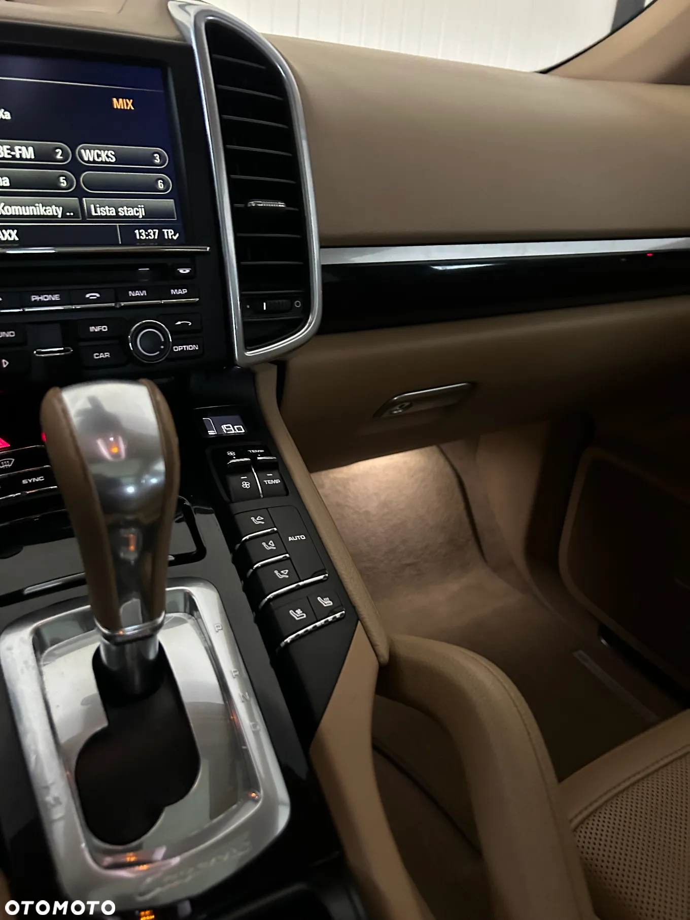 Porsche Cayenne Standard - 34